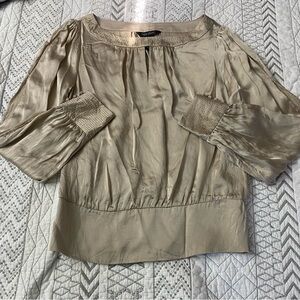 White House Black Market Champagne Silk Blouse With Beautiful Details SZ 6